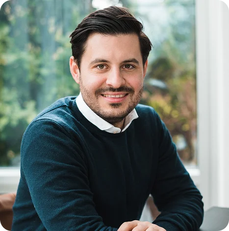 Daniel ist Gründer und SAP Senior Solution Architekt (HCM) bei sy-team.